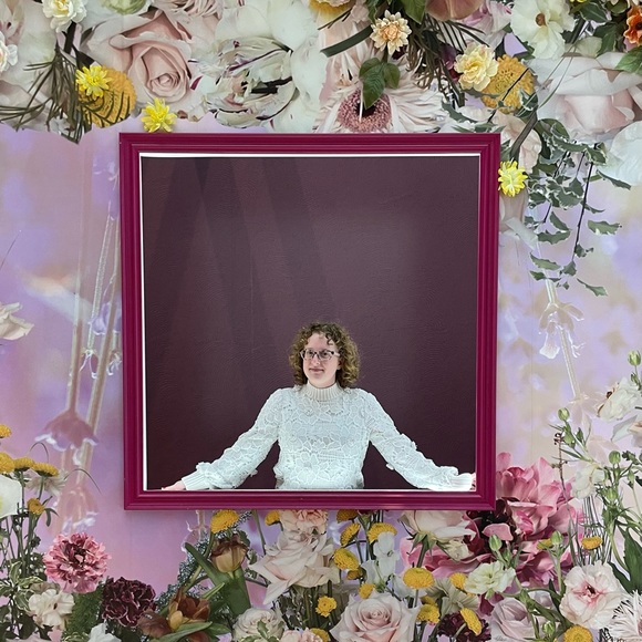 Welcome to my closet! - Meet your posher - Picture 2 of 10